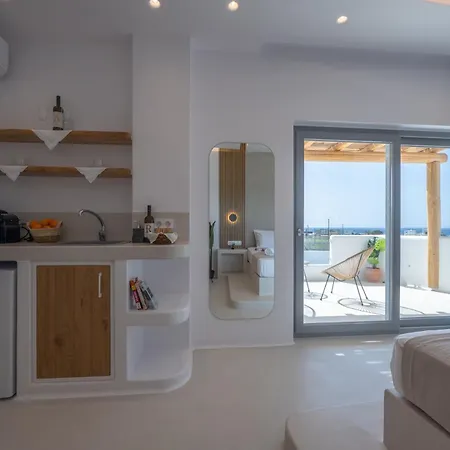 Kastraki Riviera Suites