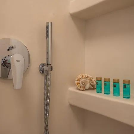 아파트호텔 Deluxe Sea View Apartment 4*