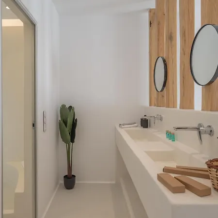 מלון דירות Kastraki Riviera Suites 4*