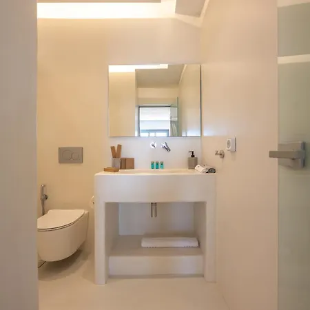 Deluxe Sea View Apartment 아파트호텔 4*