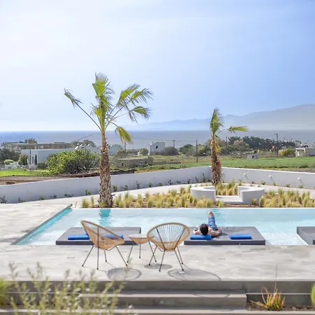 Deluxe Sea View Apartment 4*